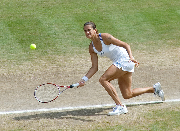 Amelie Mauresmo, Ladies' Champion, Ladies' Singles Final, Centre Court, Wimbledon 2006.